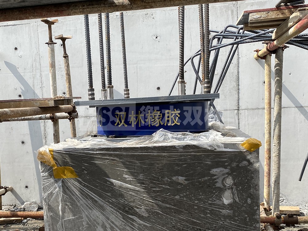钢结构建筑隔震支座生产厂家
